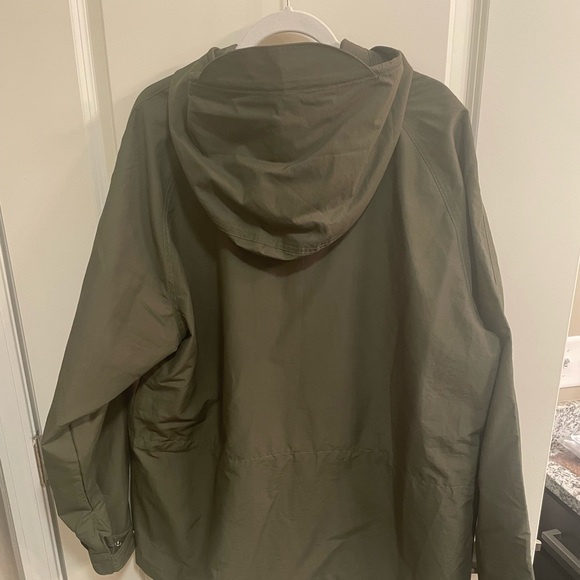 The North Face Mountain Parka - Picture 4 of 7